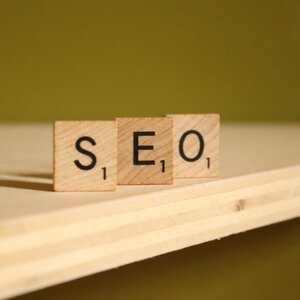 Damit Ihre Website nach einem Relaunch in den Suchmaschinen gefunden werden, benötigen Sie eine SEO-Strategie.